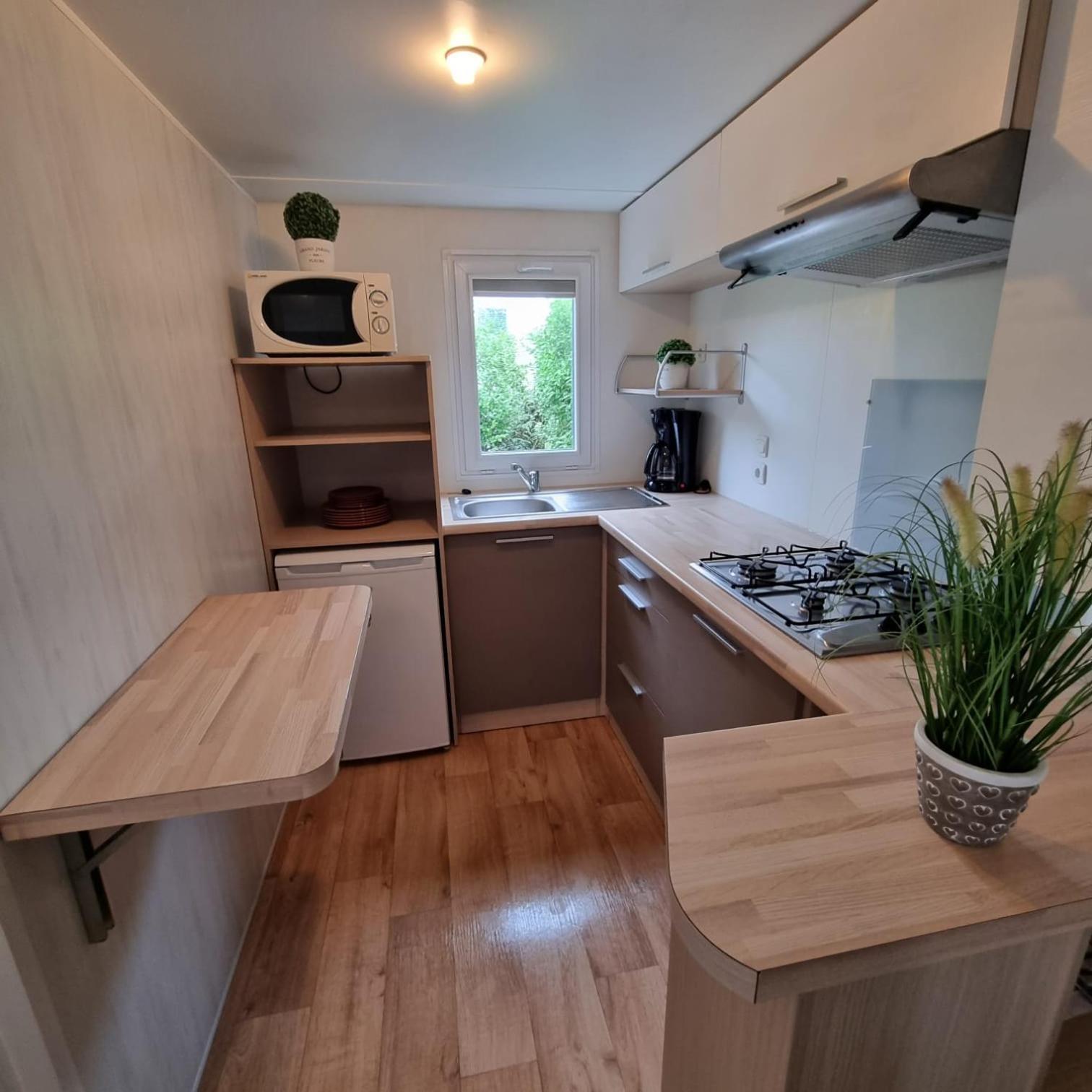 Luxueuze Stacaravan 4Pers Met Terras En Tuintje Bredene Exterior photo